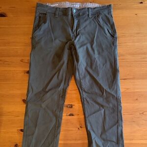 Men’s Weatherproof Vintage Olive Drab Straight Fit Stretch Cotton Pants